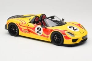 Porsche 918 Spyder Weissach Package Geltonas Su Juostomis Minichamps 1:18 110062446 Metalas - nuotrauka 6 iš 8