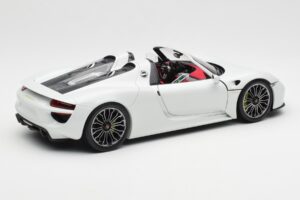 Porsche 918 Spyder Baltas Minichamps 1:18 110062436 Metalas - nuotrauka 3 iš 8