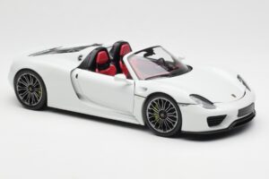 Porsche 918 Spyder Baltas Minichamps 1:18 110062436 Metalas - nuotrauka 6 iš 8