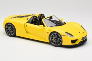Porsche 918 Spyder Geltonas Minichamps 1:18 110062434 Metalas - nuotrauka 6 iš 8