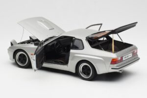 Porsche 924 Carrera GT Diamond Sidabrinis AUTOart 1:18 78002 Metalas - nuotrauka 5 iš 8