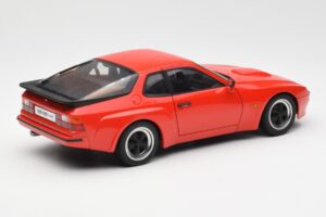 Porsche 924 Carrera GT Guards Raudonas AUTOart 1:18 78003 Metalas - nuotrauka 3 iš 8