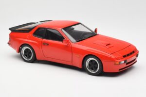 Porsche 924 Carrera GT Guards Raudonas AUTOart 1:18 78003 Metalas - nuotrauka 6 iš 8