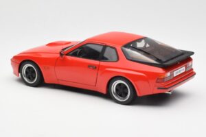 Porsche 924 Carrera GT Guards Raudonas AUTOart 1:18 78003 Metalas - nuotrauka 7 iš 8