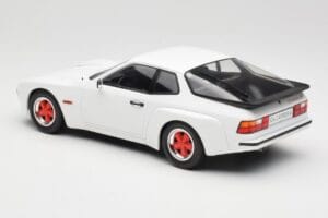 Porsche 924 Carrera GT Baltas & Raudoni Ratai MCG 1:18 MCG18303 Metalas - nuotrauka 5 iš 6