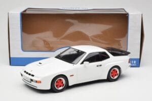 Porsche 924 Carrera GT Baltas & Raudoni Ratai MCG 1:18 MCG18303 Metalas - nuotrauka 6 iš 6