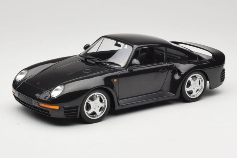 Porsche 959 Grey Metallic Minichamps 1:18 155066205 Metalas
