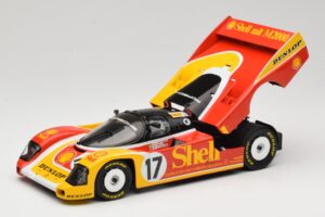 Porsche 962C Group C #17 D. Bell / H-J. Stuck / K. Ludwig 24 Hours of Le Mans 1988 Universal Hobbies 1:18 4704 Metalas - nuotrauka 2 iš 8
