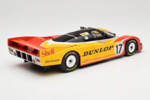Porsche 962C Group C #17 D. Bell / H-J. Stuck / K. Ludwig 24 Hours of Le Mans 1988 Universal Hobbies 1:18 4704 Metalas - nuotrauka 3 iš 8
