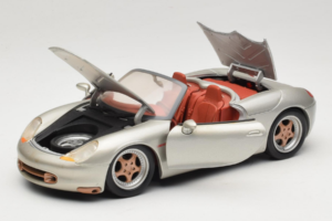 Porsche Boxster 986 Concept Sidabrinis Maisto 1:18 50231 Metalas - nuotrauka 2 iš 8
