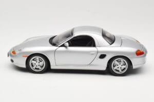 Porsche Boxster 986 Hard Top Sidabrinis UT Models 1:18 27854 Metalas - nuotrauka 4 iš 8