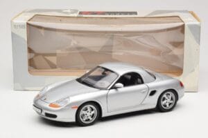 Porsche Boxster 986 Hard Top Sidabrinis UT Models 1:18 27854 Metalas - nuotrauka 8 iš 8