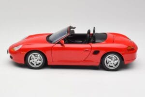 Porsche Boxster S 986 Guards Raudonas UT Models 1:18 27861-M1 Metalas - nuotrauka 4 iš 8