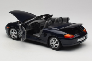 Porsche Boxster 986 S Night Blue UT Models 1:18 WAP021006-R1 Metalas - nuotrauka 5 iš 8