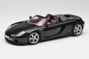 Porsche Carrera GT Juodas Maisto 1:18 36665 Metalas