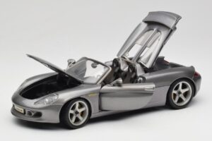 Porsche Carrera GT Pilkas Metalinis Maisto 1:18 36622-R1 Metalas - nuotrauka 2 iš 8