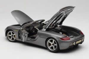 Porsche Carrera GT Pilkas Metalinis Maisto 1:18 36622-R1 Metalas - nuotrauka 5 iš 8