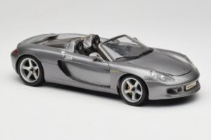Porsche Carrera GT Pilkas Metalinis Maisto 1:18 36622-R1 Metalas - nuotrauka 6 iš 8