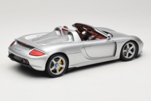 Porsche Carrera GT Silver Metallic Minichamps 1:18 WAP02103014 Metalas - nuotrauka 3 iš 8