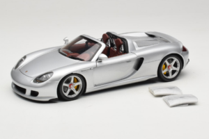 Porsche Carrera GT Silver Metallic Minichamps 1:18 WAP02103014 Metalas