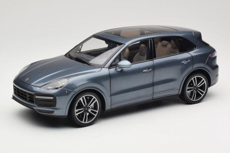 Porsche Cayenne 958 Turbo S Blue Metallic Minichamps 1:18 110066070 Metalas