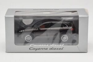 Porsche Cayenne 958 Diesel Acajou Brown Minichamps 1:43 WAP0200030E Metalas - nuotrauka 4 iš 4