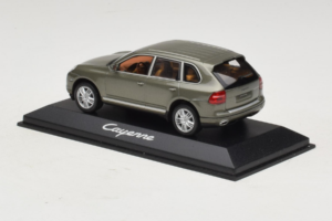 Porsche Cayenne Grey Metallic Minichamps 1:43 WAP02061317 Metalas - nuotrauka 3 iš 4