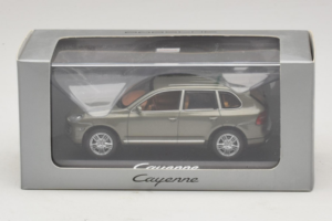 Porsche Cayenne Grey Metallic Minichamps 1:43 WAP02061317 Metalas - nuotrauka 4 iš 4
