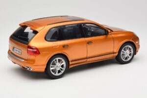Porsche Cayenne GTS Lava Orange Norev 1:18 187535 Metalas - nuotrauka 3 iš 8