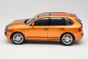 Porsche Cayenne GTS Lava Orange Norev 1:18 187535 Metalas - nuotrauka 4 iš 8