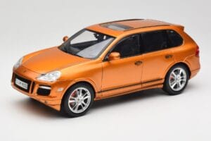Porsche Cayenne GTS Lava Orange Norev 1:18 187535 Metalas