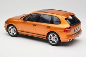 Porsche Cayenne GTS Lava Orange Norev 1:18 187535 Metalas - nuotrauka 7 iš 8