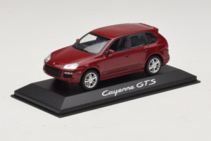Porsche Cayenne 955 GTS Raudonas Su Sidabriniais Ratais Minichamps 1:43 WAP02000818 Metalas - nuotrauka 2 iš 4