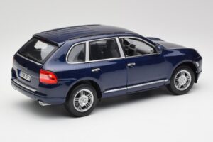 Porsche Cayenne S 9PA Dark Sea Mėlynas Metalinis Maisto 1:18 31635 Metalas - nuotrauka 3 iš 8