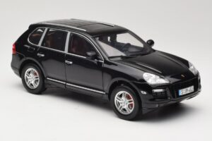 Porsche Cayenne Turbo 957 Juodas Norev 1:18 WAP02112317 Metalas - nuotrauka 6 iš 8