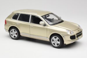 Porsche Cayenne Turbo 955 Smėlinė Maisto 1:18 WAP02100113 Metalas - nuotrauka 6 iš 8