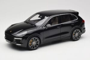 Porsche Cayenne Turbo S 958 Black Metallic Minichamps 1:18 110064000 Metalas