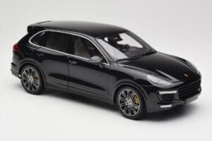 Porsche Cayenne Turbo S 958 Black Metallic Minichamps 1:18 110064000 Metalas - nuotrauka 6 iš 8