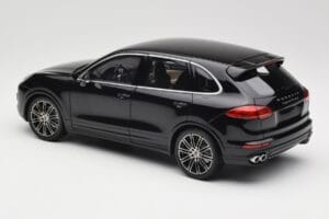 Porsche Cayenne Turbo S 958 Black Metallic Minichamps 1:18 110064000 Metalas - nuotrauka 7 iš 8