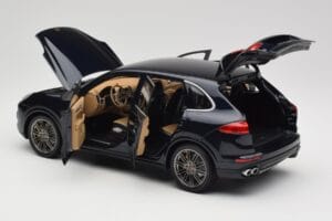 Porsche Cayenne Turbo S 958 Blue Metallic Minichamps 1:18 110064001 Metalas - nuotrauka 5 iš 8