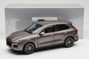 Porsche Cayenne E2 Turbo S Umbra Metalinis Minichamps 1:18 WAP0213020F Metalas - nuotrauka 8 iš 8
