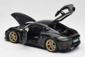Porsche Cayman GT4 RS 982 Weissach Package Brewster Green Norev 1:18 187250 Metalas - nuotrauka 5 iš 8