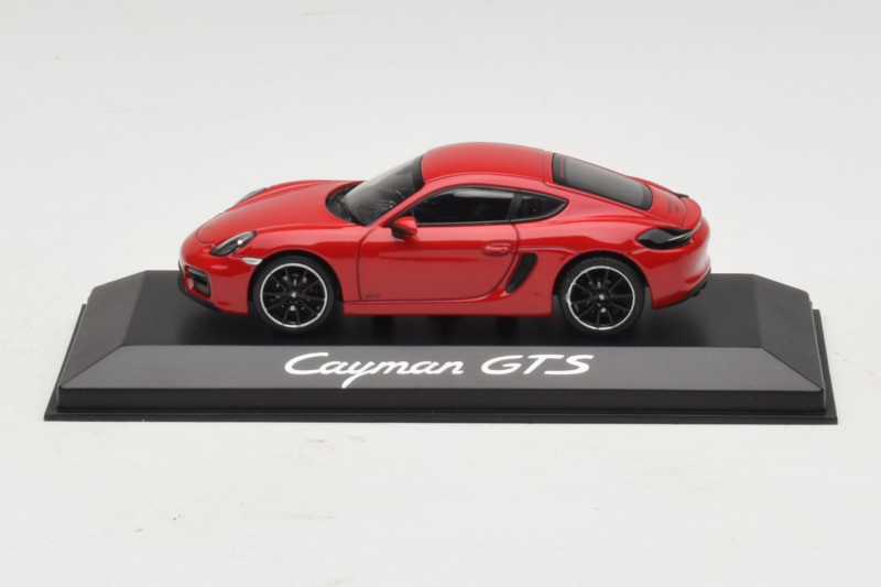 Porsche Cayman 981 GTS Raudonas Minichamps 1:43 WAP0200150E Metalas