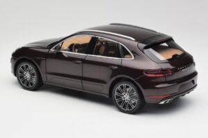 Porsche Macan 95B Turbo Mahagonas Metalinis Minichamps 1:18 110062500 Metalas - nuotrauka 7 iš 8