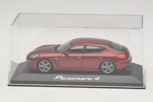 Porsche Panamera 970 4 Red Metallic Minichamps 1:43 WAP0201250E Metalas - nuotrauka 4 iš 5
