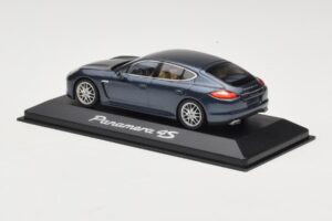 Porsche Panamera 970 4 Mėlynas Metallic Minichamps 1:43 400068220 Metalas - nuotrauka 3 iš 4