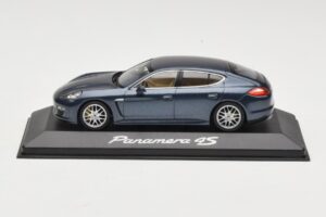 Porsche Panamera 970 4 Mėlynas Metallic Minichamps 1:43 400068220 Metalas
