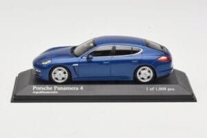 Porsche Panamera 970 4S Blue Metallic Minichamps 1:43 WAP0200419 Metalas