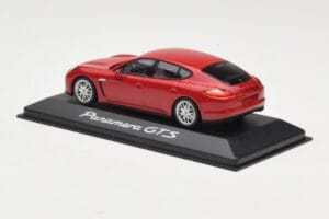 Porsche Panamera 970 GTS Raudonas Minichamps 1:43 WAP0200230C Metalas - nuotrauka 3 iš 4