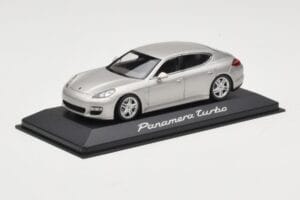 Porsche Panamera 970 Turbo Smėlinis Minichamps 1:43 WAP0200519 Metalas - nuotrauka 2 iš 4